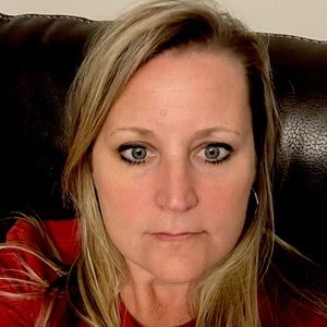 Meet your Posher, Teresa